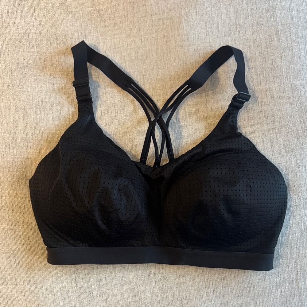 Elegant Black Strappy Women's Bra
